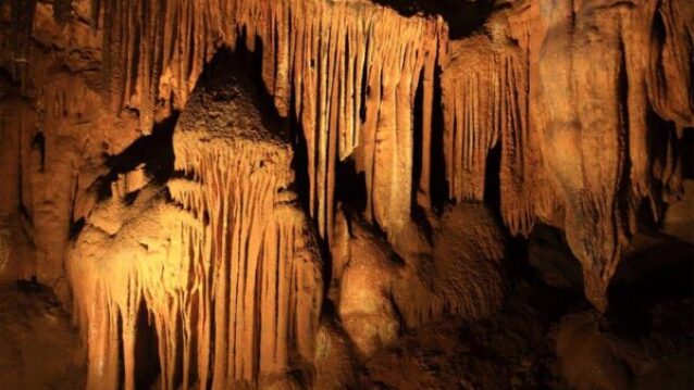 Pastena celebra i cento anni delle Grotte: una giornata tra storia, memoria e musica